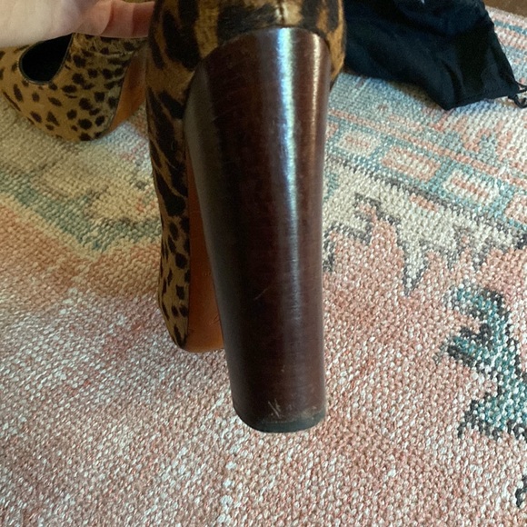 B Brian Atwood Leopard Ponyskin 5.5”  Heels - Picture 10 of 10